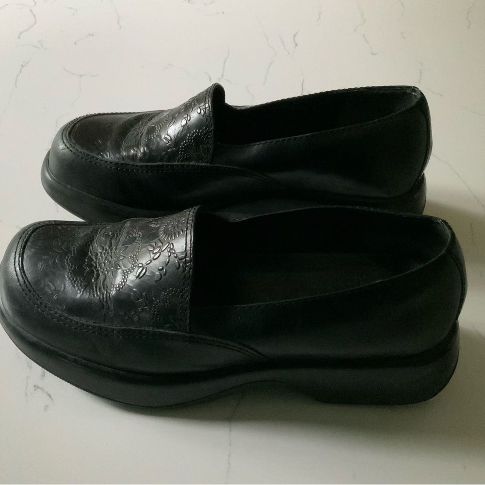 Black Leather Danskos Y2K